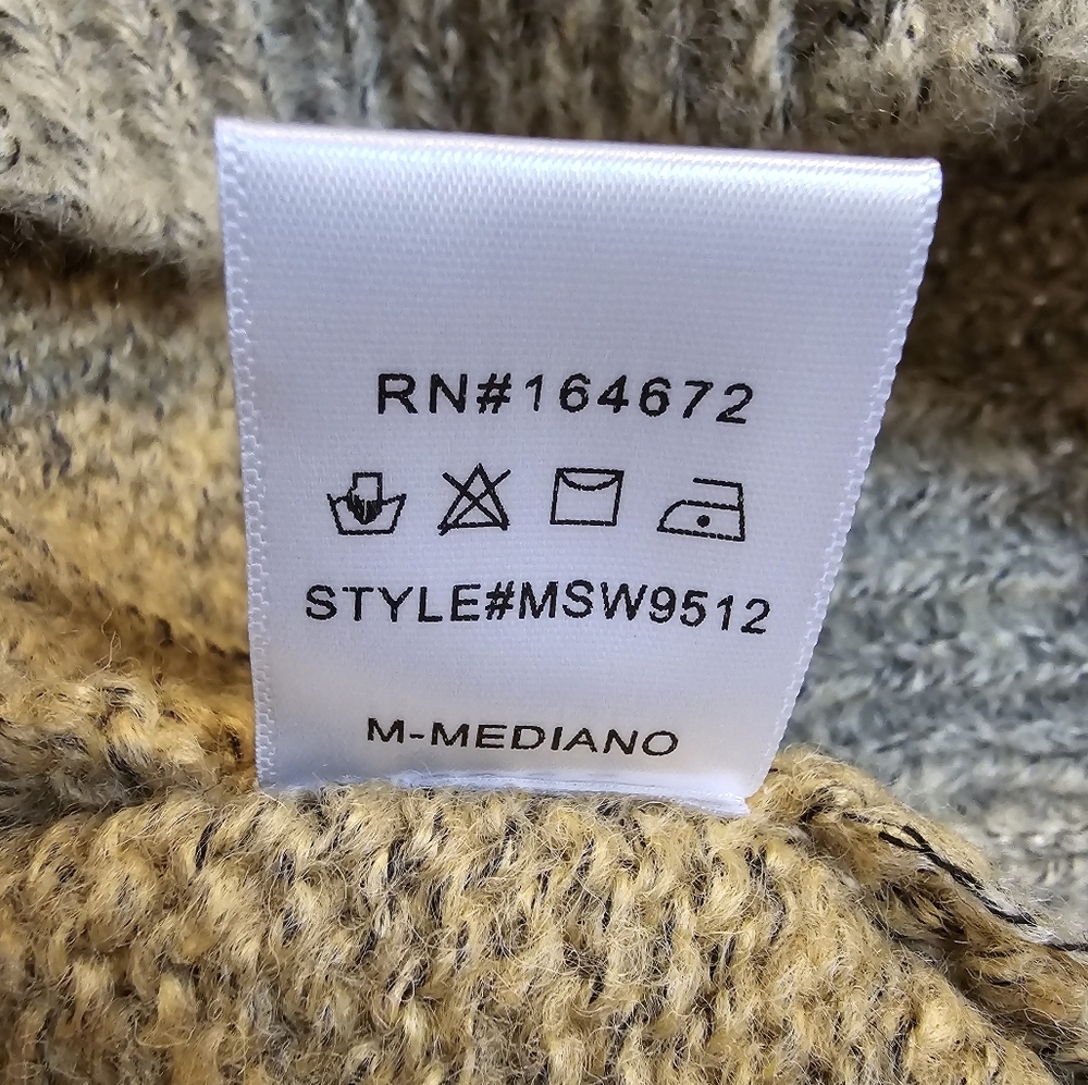 Impressions Sweater Cardigan EUC Women's Size Medium - Picture 5 of 8